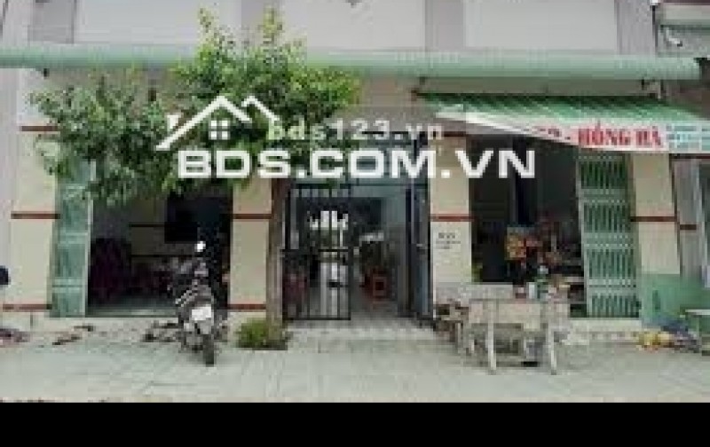 Bán nhà cấp 4 mặt tiền đường D6, KDC VSIP, phường An Phú, TP Thuận An, tỉnh Bình Dương.